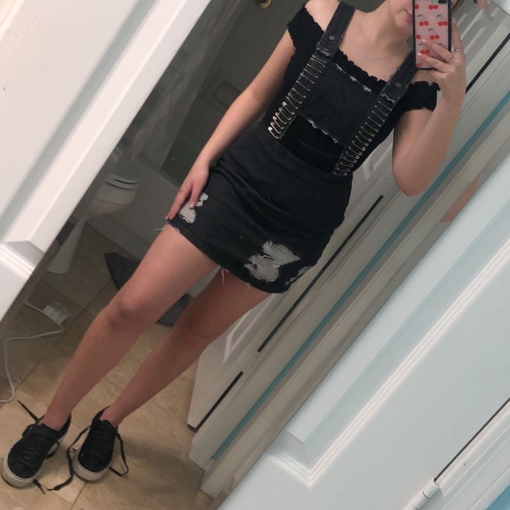 LF Carmar Safety Pin Jumper